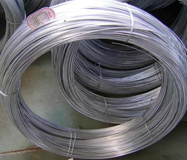 SWG 20 गेज कार्बन स्टील स्प्रिंग वायर 0.9mm 1.0mm हाई टेंसाइल स्ट्रेंथ